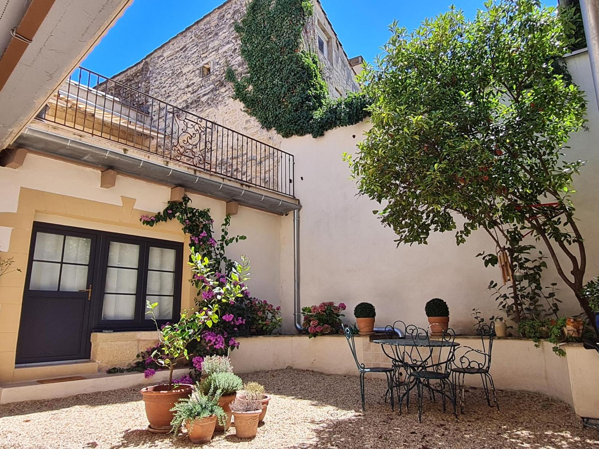 Les Songes D'Augustine Aigues-Vives (Gard) Exterior foto