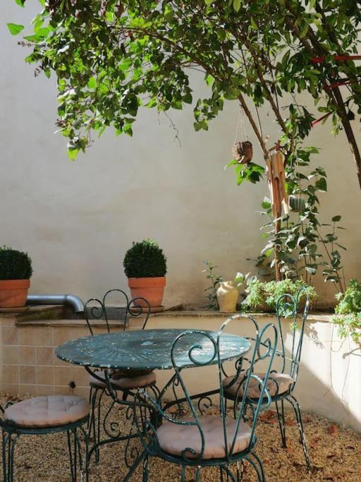 Les Songes D'Augustine Aigues-Vives (Gard) Exterior foto